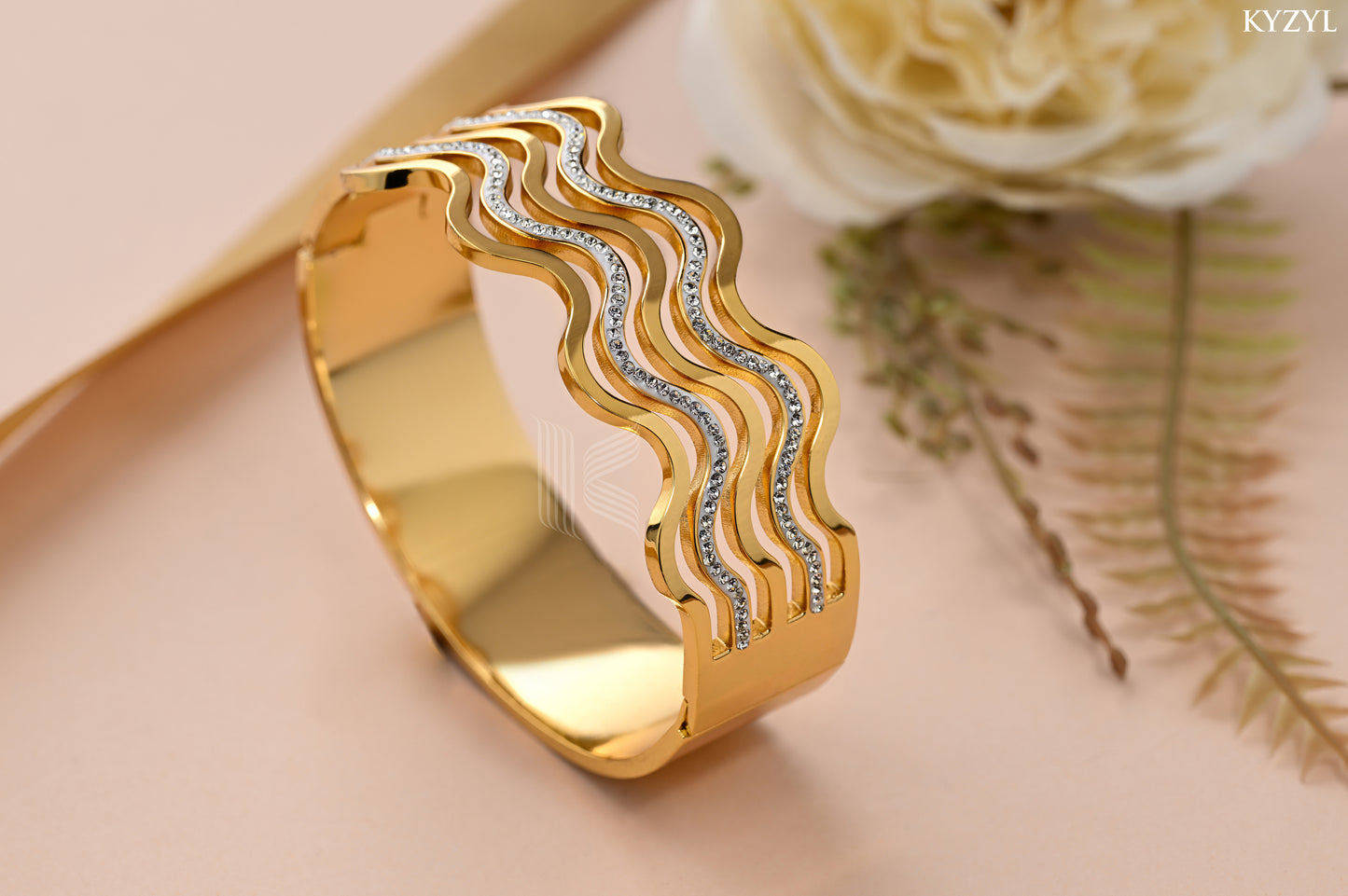 Midas Wave Cuff - A Sculptural Golden Masterpiece