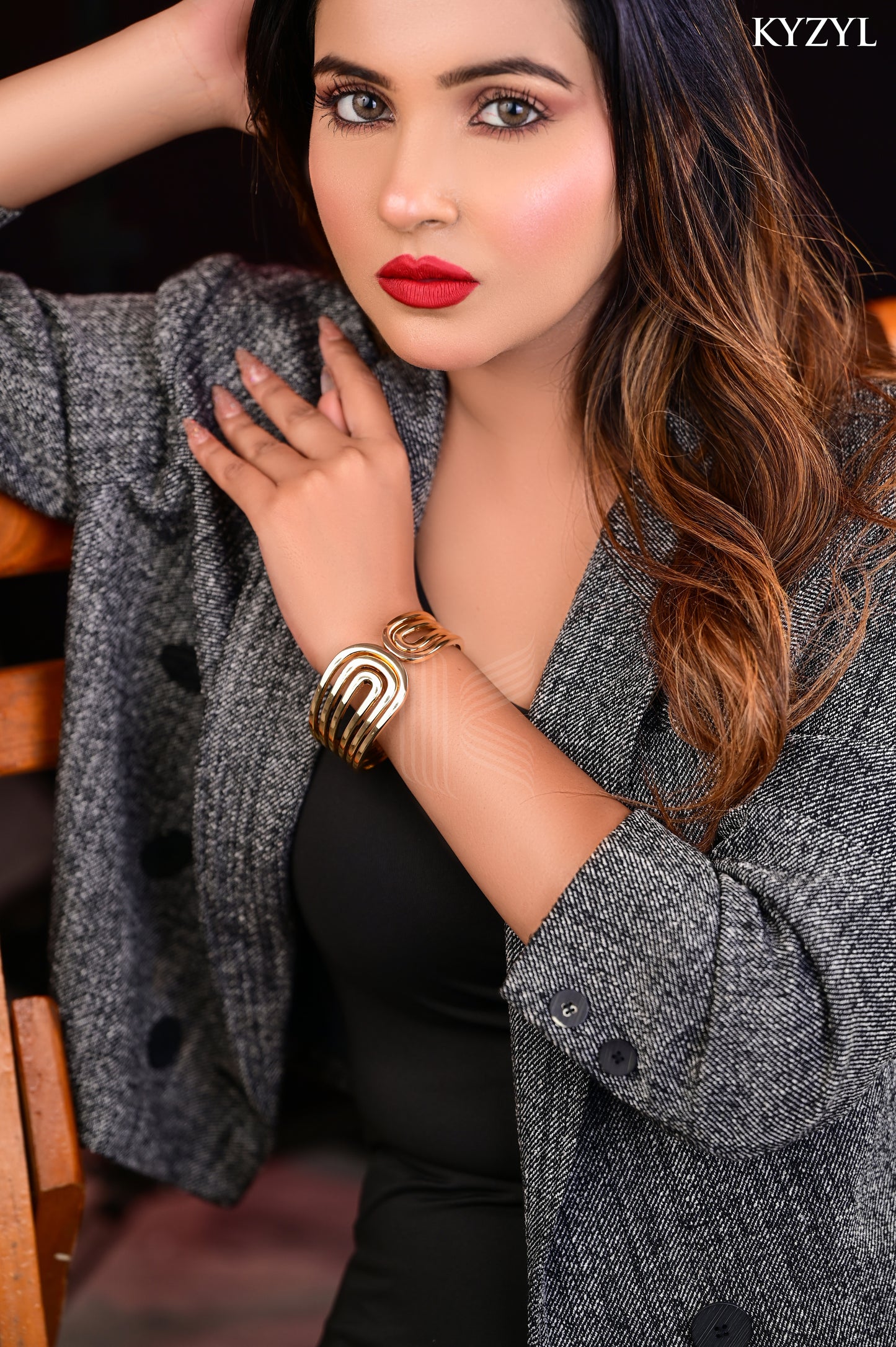 The Triple Swirl Cuff - A Bold Triple-Layered Golden Ribbon