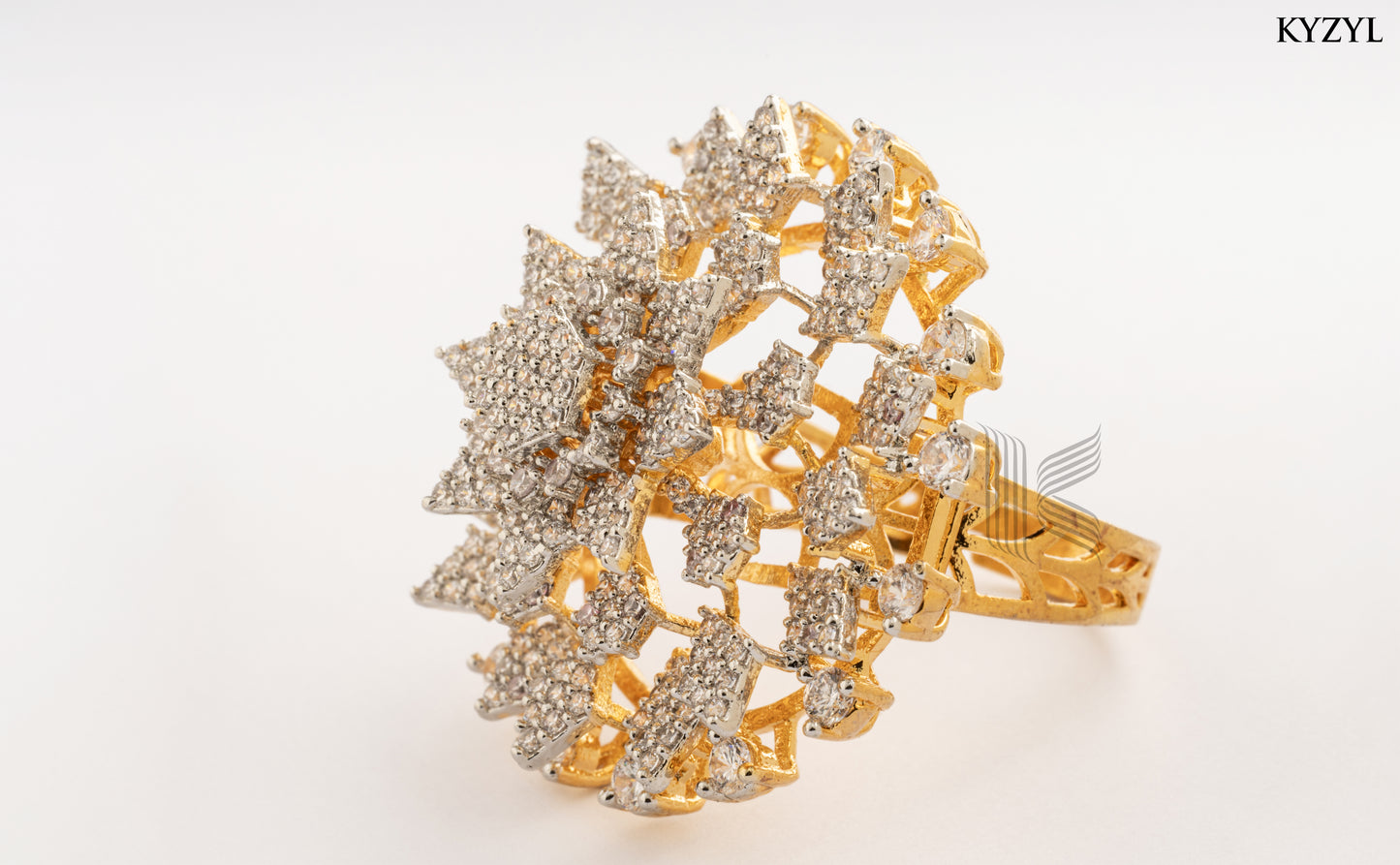Diamond Dust Gala – Golden Radiance Cocktail Ring